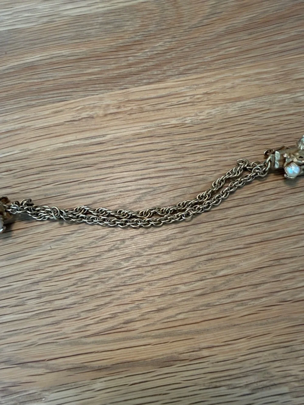 VTG Sweater Guard Gold-Tone Double Rope Chain w/ Real Pearl Accents & Elves